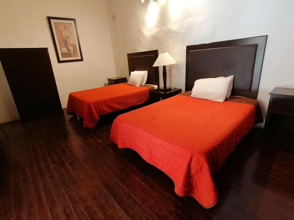 Hotel Casa Del Quijote 3*